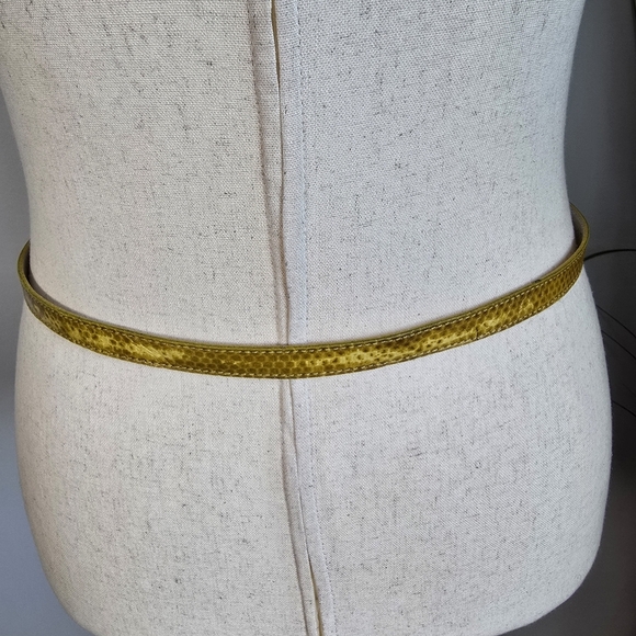 B-Low the Belt Skinny Leather Yellow Flower Metal Rhinestone Buckle Size Large - Picture 5 of 10